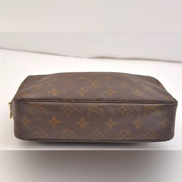 Authentic Louis Vuitton Trousse Toilette 23 - Picture 7 of 11